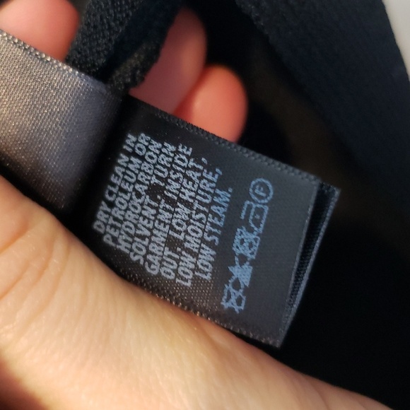 St. John Black Ivory Peplum Sweater New M Preppy Classic Retroglam Luxury - Picture 6 of 8